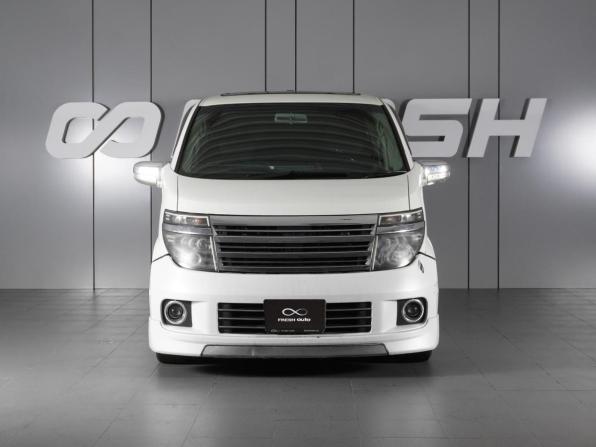 Nissan Elgrand II (E51) с пробегом 2004 года, цена 1 370 000 рублей, 307195 км, минивэн, Автокод Объявления