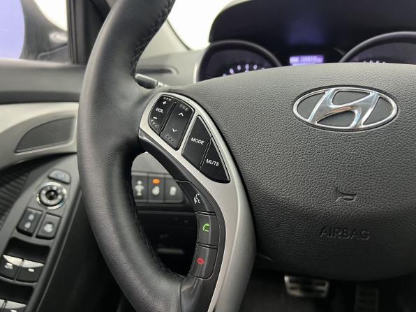 Hyundai Elantra V (MD) Рестайлинг с пробегом 2013 года, цена 1 149 000 рублей, 139500 км, седан, Автокод Объявления