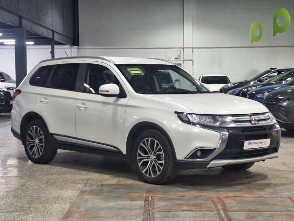 Mitsubishi Outlander III Рестайлинг 2 с пробегом 2016 года, цена 1 525 000 рублей, 193940 км, внедорожник, Автокод Объявления