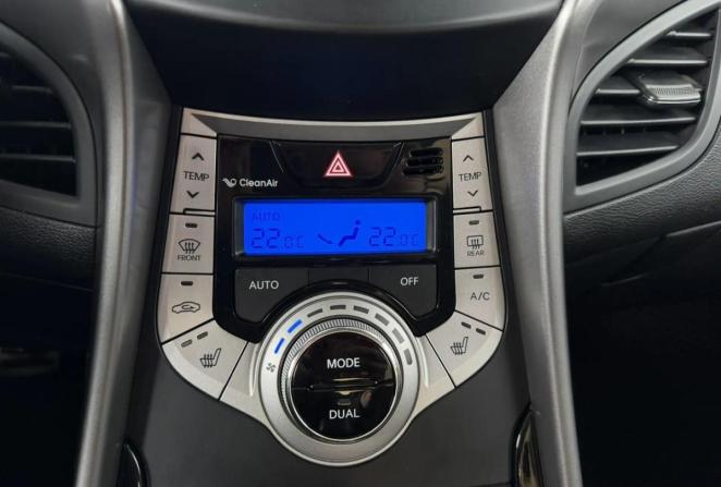 Hyundai Elantra V (MD) с пробегом 2011 года, цена 895 000 рублей, 223671 км, седан, Автокод Объявления