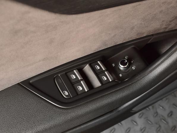 Audi A5 II (F5) с пробегом 2017 года, цена 3 099 997 рублей, 164689 км, лифтбек, Автокод Объявления