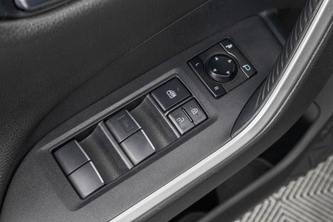 Toyota RAV4 V (XA50) с пробегом 2021 года, цена 3 609 000 рублей, 87500 км, внедорожник, Автокод Объявления