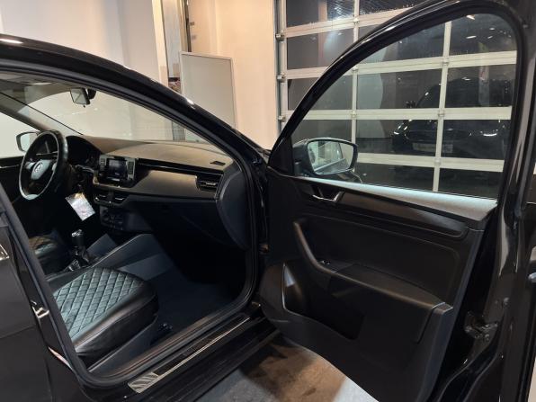Skoda Rapid II с пробегом 2021 года, цена 1 433 000 рублей, 81135 км, лифтбек, Автокод Объявления