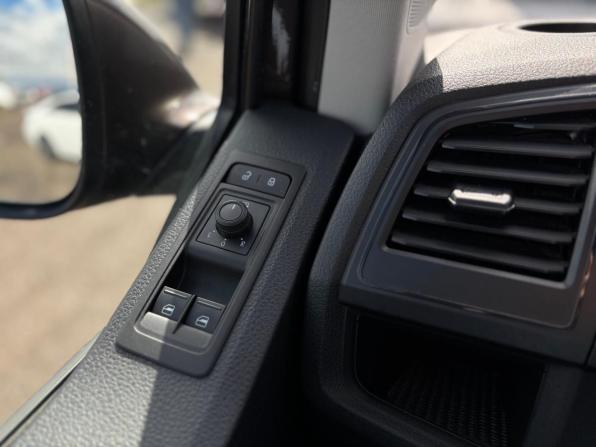 Volkswagen Caravelle T6 с пробегом 2016 года, цена 3 650 000 рублей, 87813 км, минивэн, Автокод Объявления