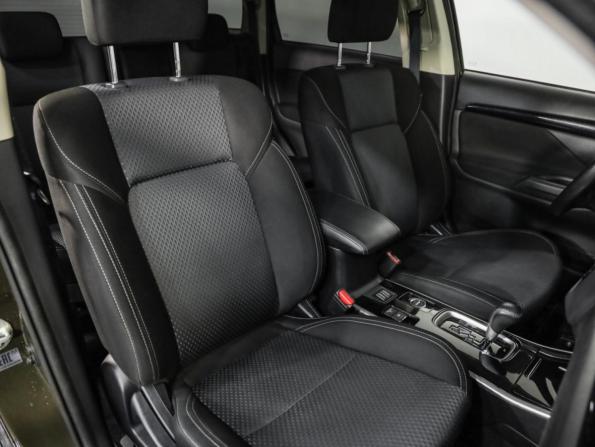 Mitsubishi Outlander III Рестайлинг 3 с пробегом 2020 года, цена 1 789 000 рублей, 182095 км, внедорожник, Автокод Объявления