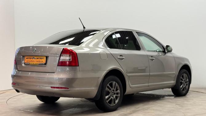 Skoda Octavia II (A5) Рестайлинг с пробегом 2012 года, цена 805 000 рублей, 208000 км, лифтбек, Автокод Объявления