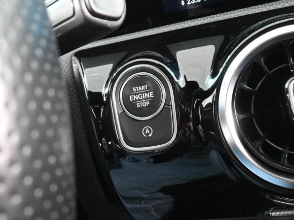 Mercedes-Benz A-Класс IV (W177) с пробегом 2020 года, цена 2 179 000 рублей, 128302 км, седан, Автокод Объявления