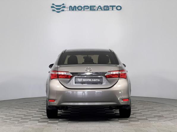 Toyota Corolla XI (E160 E170 E180) с пробегом 2014 года, цена 990 000 рублей, 194725 км, седан, Автокод Объявления