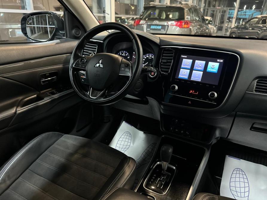 Mitsubishi Outlander III Рестайлинг 3 Санкт-Петербург  - изображение 30