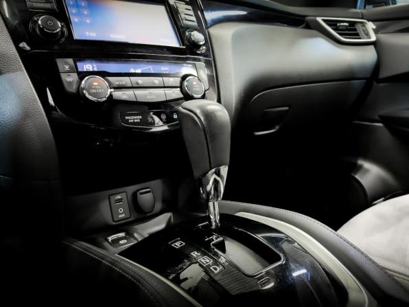 Nissan Qashqai II с пробегом 2017 года, цена 1 625 000 рублей, 108668 км, внедорожник, Автокод Объявления