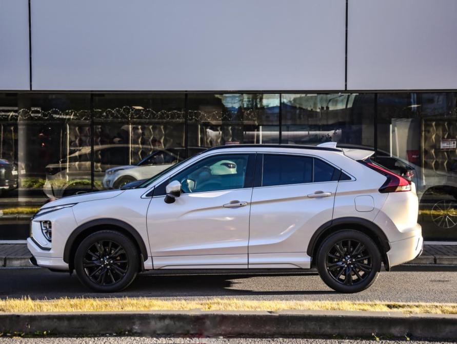 Mitsubishi Eclipse Cross I Рестайлинг Санкт-Петербург  - изображение 9