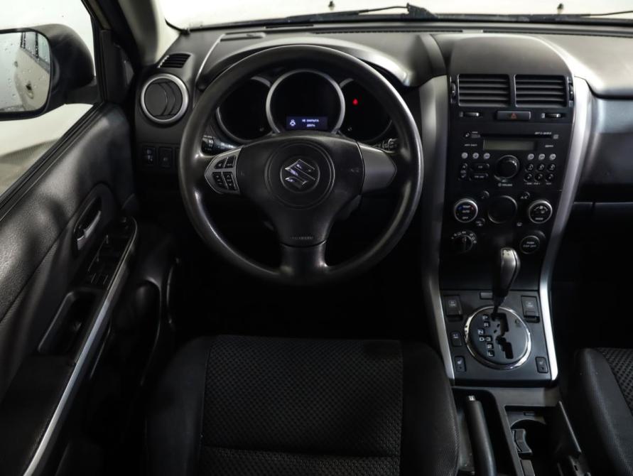 Suzuki Grand Vitara II Рестайлинг Санкт-Петербург  - изображение 12