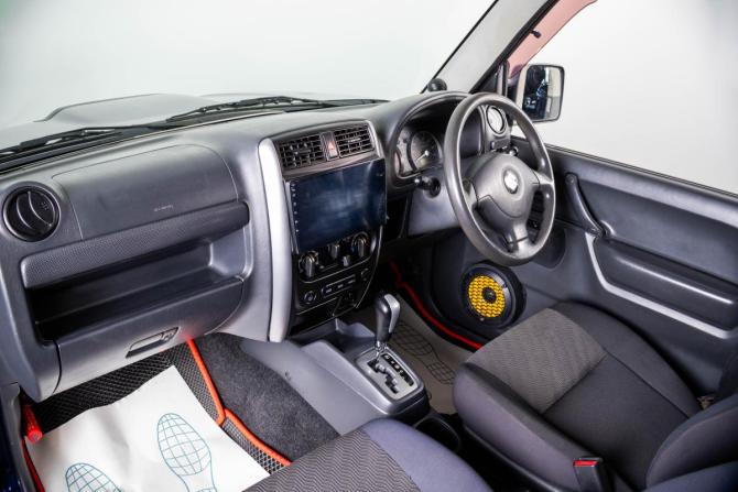 Suzuki Jimny III Рестайлинг 1 с пробегом 2012 года, цена 1 179 000 рублей, 187500 км, внедорожник, Автокод Объявления