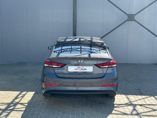 Hyundai Elantra VI (AD) с пробегом 2018 года, цена 1 580 000 рублей, 126200 км, седан, Автокод Объявления