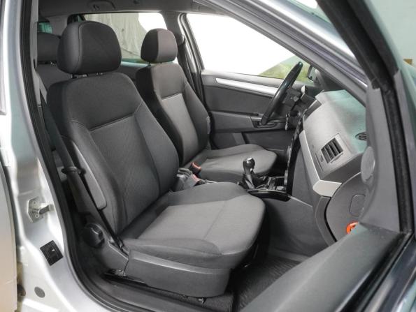 Opel Astra H Рестайлинг с пробегом 2010 года, цена 634 000 рублей, 208331 км, универсал, Автокод Объявления