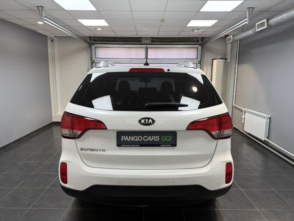 Kia Sorento II Рестайлинг с пробегом 2018 года, цена 1 750 000 рублей, 250000 км, внедорожник, Автокод Объявления