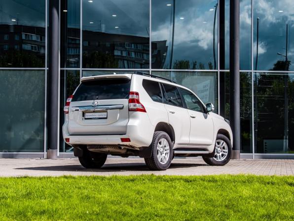 Toyota Land Cruiser Prado 150 Series Рестайлинг 1 с пробегом 2017 года, цена 4 600 000 рублей, 92265 км, внедорожник, Автокод Объявления