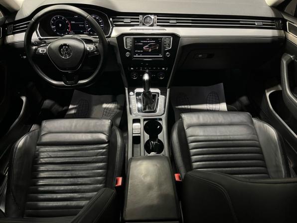 Volkswagen Passat B8 с пробегом 2017 года, цена 1 690 000 рублей, 191407 км, седан, Автокод Объявления