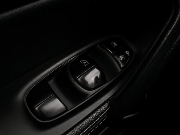 Nissan Qashqai II с пробегом 2016 года, цена 1 399 000 рублей, 200397 км, внедорожник, Автокод Объявления