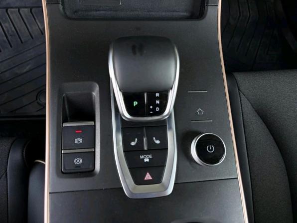 Omoda C5 I Рестайлинг с пробегом 2024 года, цена 1 930 000 рублей, 13900 км, внедорожник, Автокод Объявления