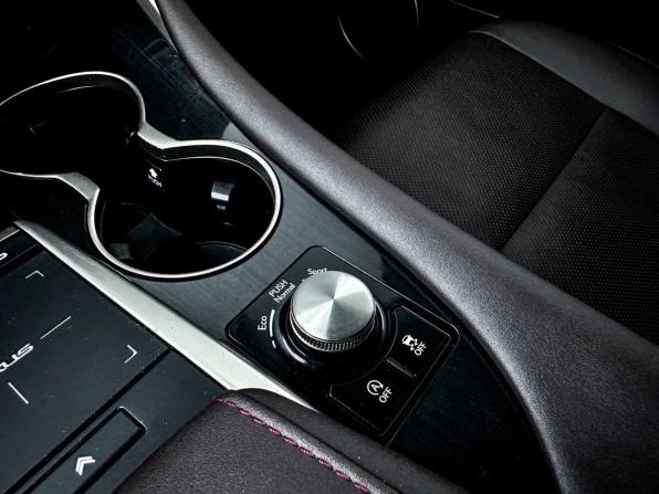 Lexus RX IV Рестайлинг с пробегом 2020 года, цена 5 200 000 рублей, 128830 км, внедорожник, Автокод Объявления