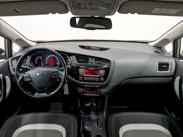 Kia Ceed II с пробегом 2015 года, цена 1 255 000 рублей, 118804 км, универсал, Автокод Объявления