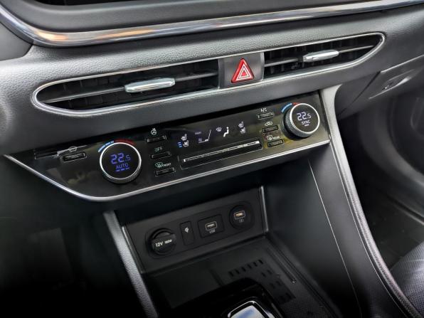 Hyundai Sonata VIII (DN8) с пробегом 2022 года, цена 2 490 000 рублей, 107943 км, седан, Автокод Объявления