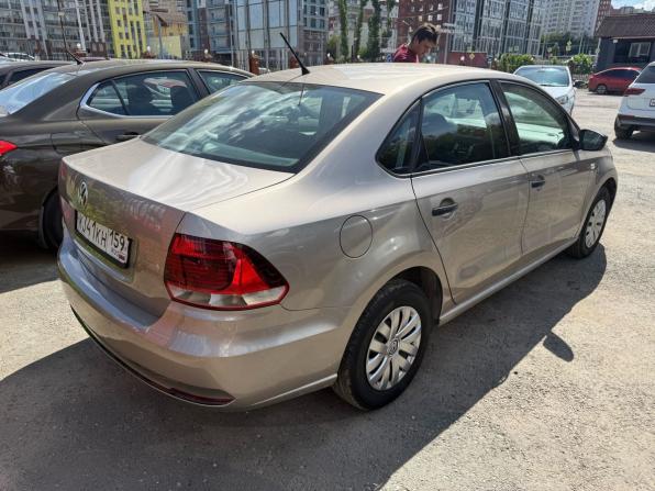 Volkswagen Polo V Рестайлинг с пробегом 2015 года, цена 937 000 рублей, 109000 км, седан, Автокод Объявления