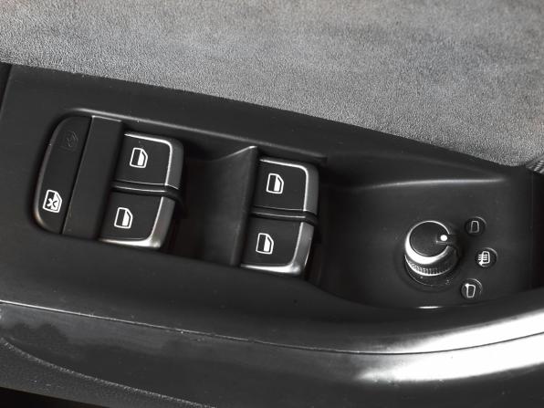 Audi Q3 I (8U) с пробегом 2014 года, цена 1 429 995 рублей, 282781 км, внедорожник, Автокод Объявления