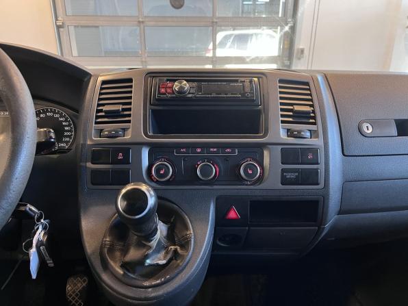 Volkswagen Caravelle T5 Рестайлинг с пробегом 2012 года, цена 2 046 000 рублей, 236745 км, минивэн, Автокод Объявления