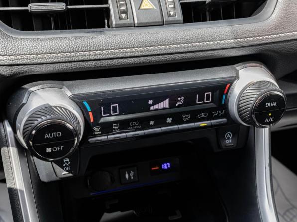 Toyota RAV4 V (XA50) с пробегом 2021 года, цена 3 370 000 рублей, 59325 км, внедорожник, Автокод Объявления