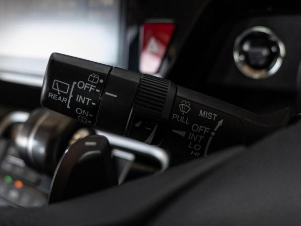 Honda Stepwgn V с пробегом 2016 года, цена 2 080 000 рублей, 120124 км, минивэн, Автокод Объявления