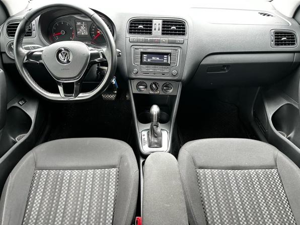 Volkswagen Polo V Рестайлинг с пробегом 2016 года, цена 1 080 000 рублей, 88000 км, седан, Автокод Объявления