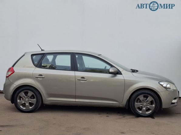 Kia Ceed I Рестайлинг с пробегом 2010 года, цена 450 000 рублей, 320056 км, хэтчбек, Автокод Объявления