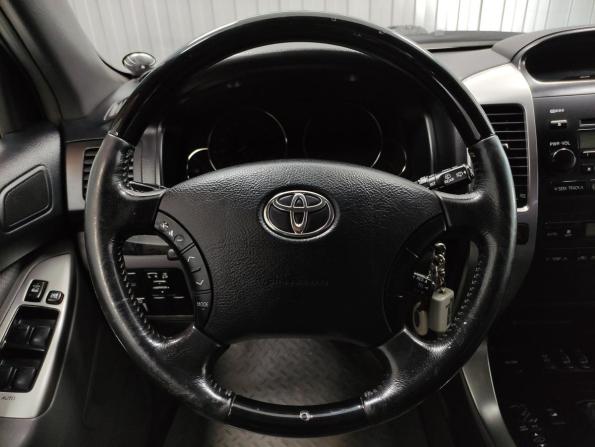 Toyota Land Cruiser Prado 120 Series Рестайлинг с пробегом 2007 года, цена 2 020 000 рублей, 252000 км, внедорожник, Автокод Объявления