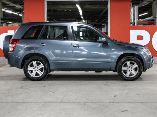 Suzuki Grand Vitara II с пробегом 2005 года, цена 747 000 рублей, 143000 км, внедорожник, Автокод Объявления