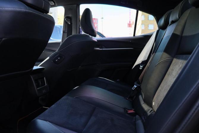 Toyota Camry IX (XV80) China Market с пробегом 2024 года, цена 3 730 000 рублей, 12281 км, седан, Автокод Объявления