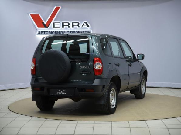 Chevrolet Niva I Рестайлинг с пробегом 2018 года, цена 710 000 рублей, 93533 км, внедорожник, Автокод Объявления