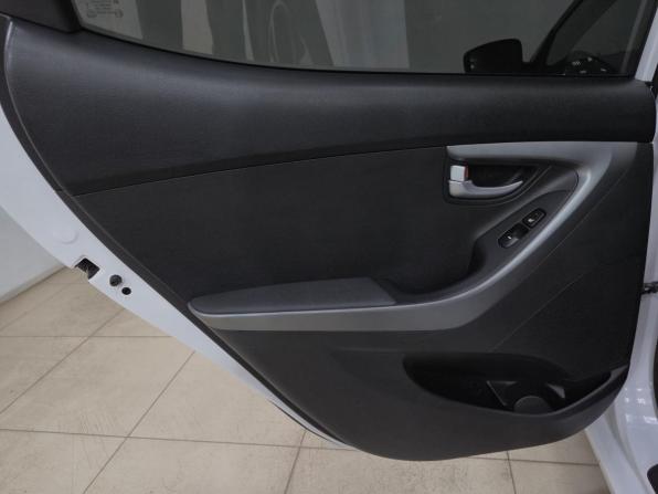 Hyundai Elantra V (MD) Рестайлинг с пробегом 2015 года, цена 1 050 000 рублей, 179423 км, седан, Автокод Объявления