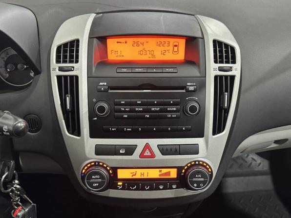 Kia Ceed I с пробегом 2007 года, цена 749 000 рублей, 93933 км, хэтчбек, Автокод Объявления