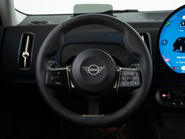 Mini Countryman III с пробегом 2024 года, цена 5 898 999 рублей, 1641 км, внедорожник, Автокод Объявления