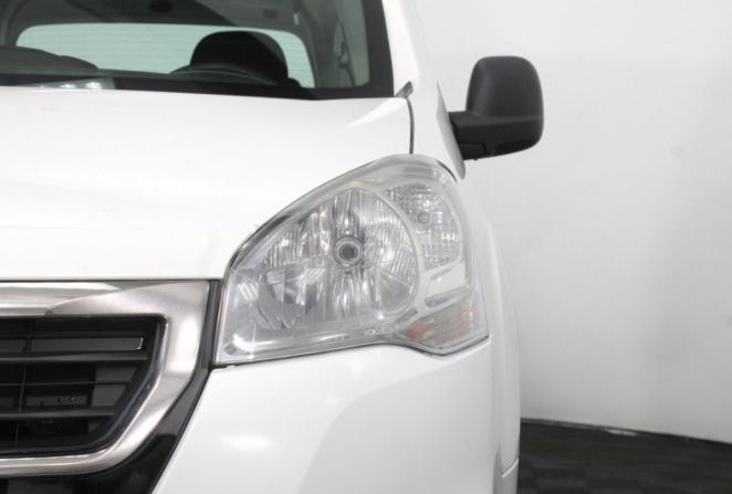 Peugeot Partner II Рестайлинг 2 с пробегом 2022 года, цена 1 320 000 рублей, 232236 км, компактвэн, Автокод Объявления