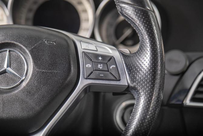 Mercedes-Benz C-Класс III (W204) Рестайлинг с пробегом 2012 года, цена 1 449 000 рублей, 204000 км, седан, Автокод Объявления
