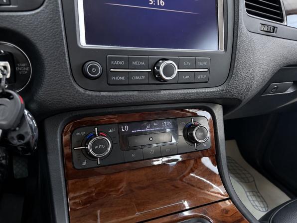 Volkswagen Touareg II с пробегом 2011 года, цена 2 029 000 рублей, 147252 км, внедорожник, Автокод Объявления