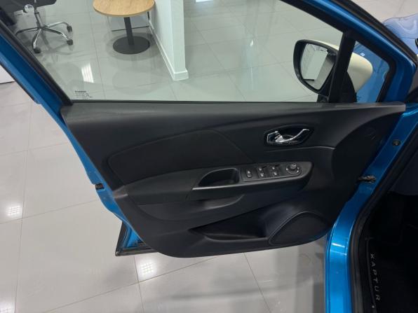 Renault Kaptur I с пробегом 2016 года, цена 1 195 000 рублей, 107910 км, внедорожник, Автокод Объявления