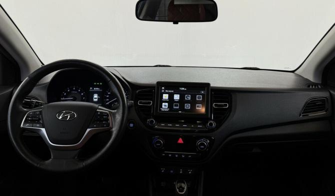 Hyundai Solaris II Рестайлинг с пробегом 2020 года, цена 1 540 000 рублей, 142349 км, седан, Автокод Объявления