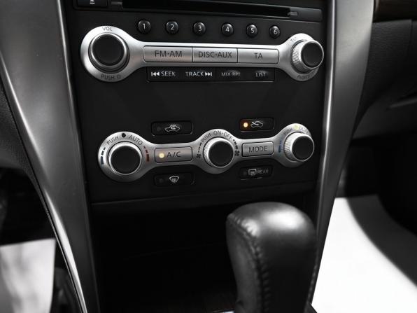 Nissan Teana II Рестайлинг с пробегом 2011 года, цена 1 245 000 рублей, 180727 км, седан, Автокод Объявления