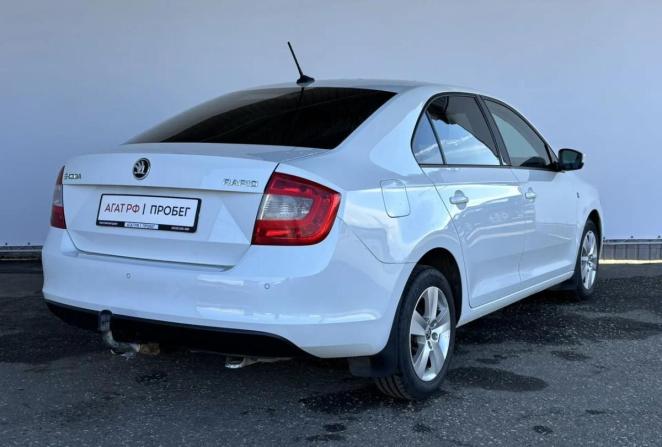 Skoda Rapid I с пробегом 2017 года, цена 895 000 рублей, 242943 км, лифтбек, Автокод Объявления