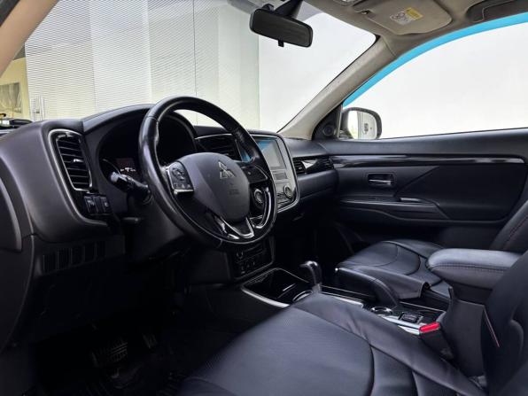 Mitsubishi Outlander III Рестайлинг 3 с пробегом 2018 года, цена 1 610 000 рублей, 217481 км, внедорожник, Автокод Объявления