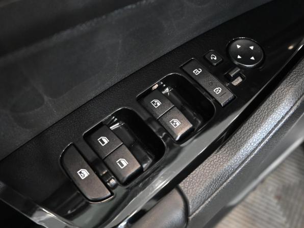 Kia Sportage V с пробегом 2022 года, цена 3 550 000 рублей, 58200 км, внедорожник, Автокод Объявления